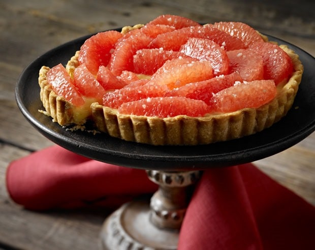 Grapefruit Tart with Cardamom Cream at This Mama Cooks! On a Diet - thismamacooks.com Grapefruit Tart with Cardamom Cream at This Mama Cooks! On a Diet - thismamacooks.com