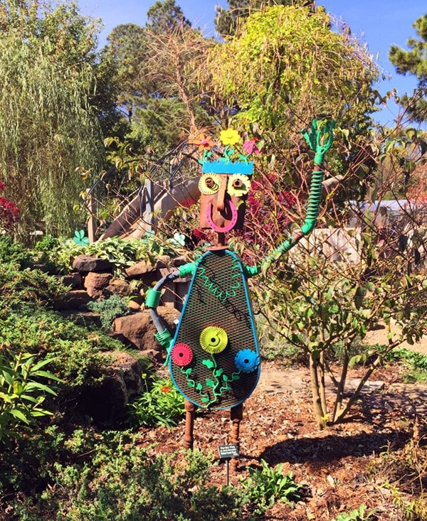 Metal statue of Botanical Garden of the Ozarks, Fayetteville, Arkansas, Northwest Arkansas.