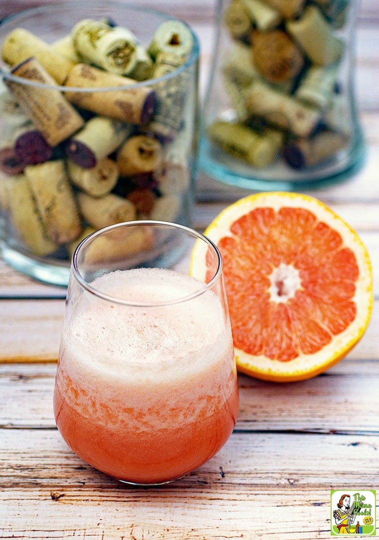 White wine cocktail with grapefruit.