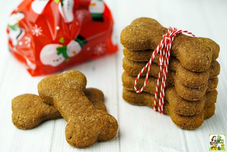 Homemade dog hotsell biscuits recipes uk