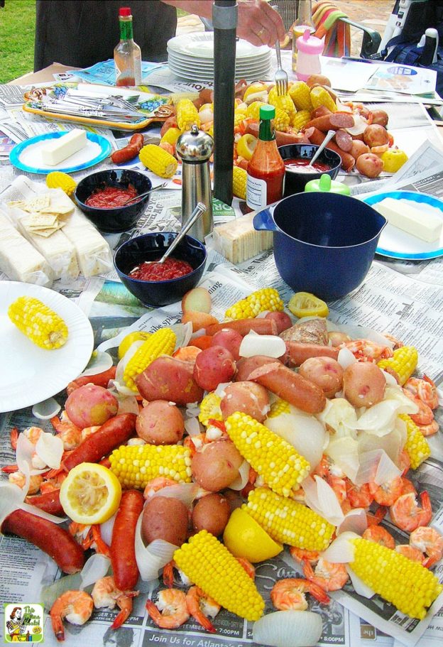 How to Throw a Cajun Seafood Boil Party (with recipe) | This Mama Cooks ...