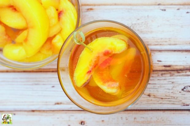 peach whiskey cocktails